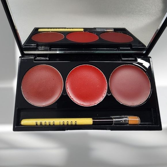 Bobbi Brown Red V-Day Lip Palette - Picture 2 of 4